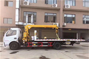 玉桥附近汽车轮胎更换