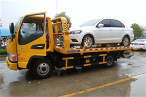 玉桥附近拖车救援24小时服务热线